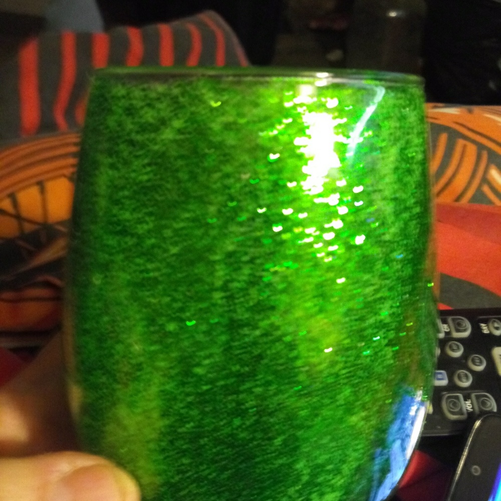 Steamless glass wine glasses